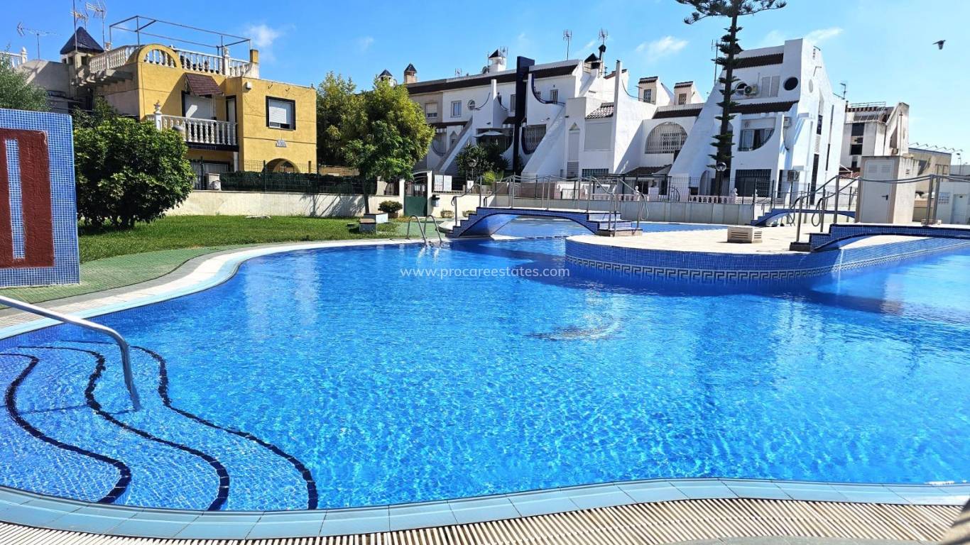 Resale - Apartment - Torrevieja - Doña ines