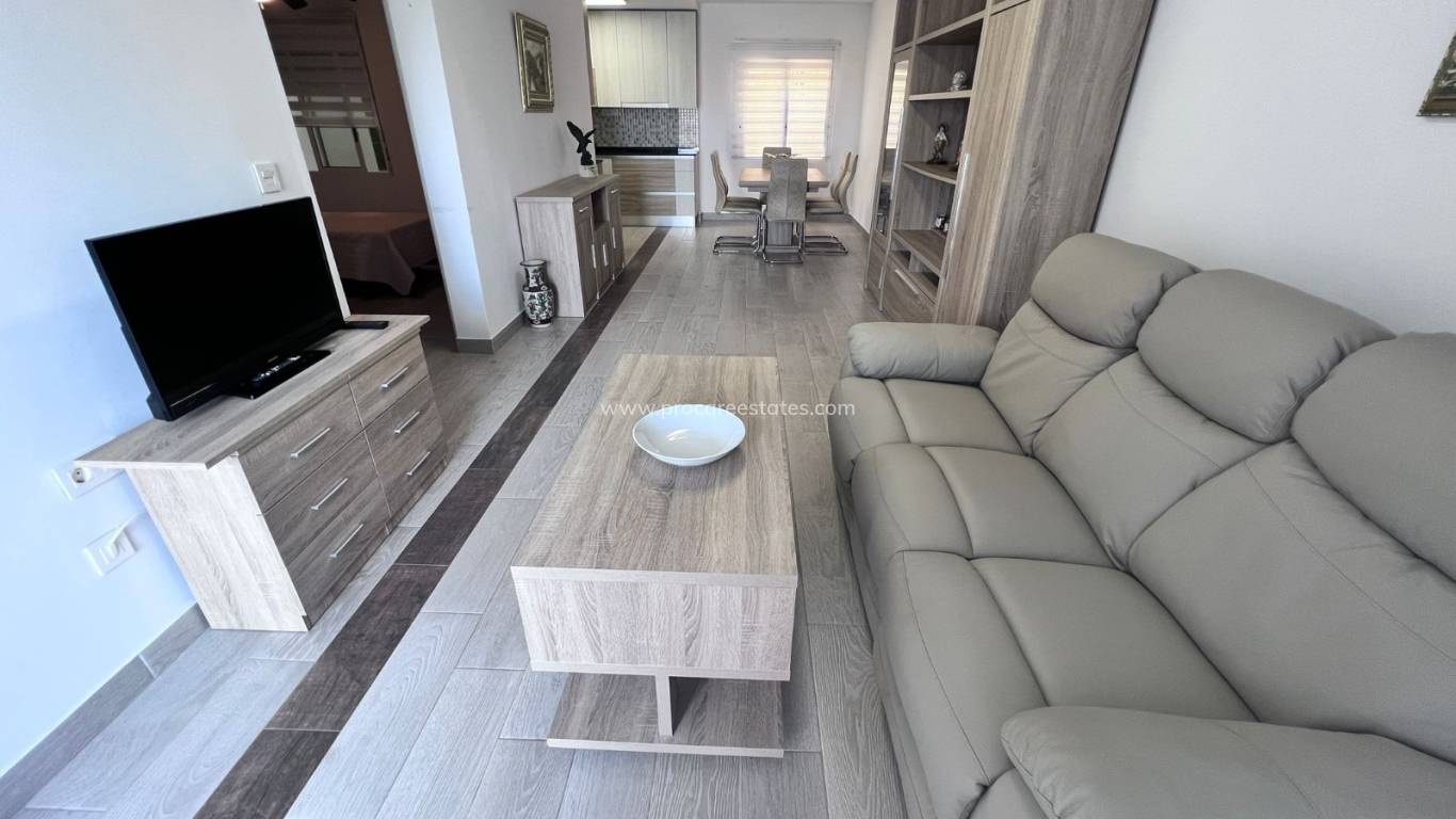 Resale - Apartment - Torrevieja - El Chaparral