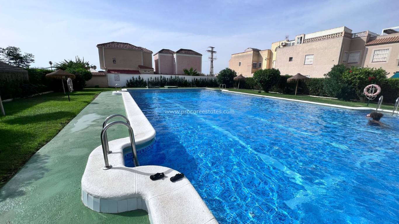 Resale - Apartment - Torrevieja - El Chaparral