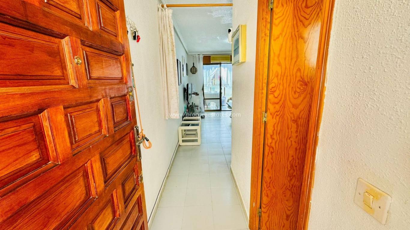 Resale - Apartment - Torrevieja - El Chaparral