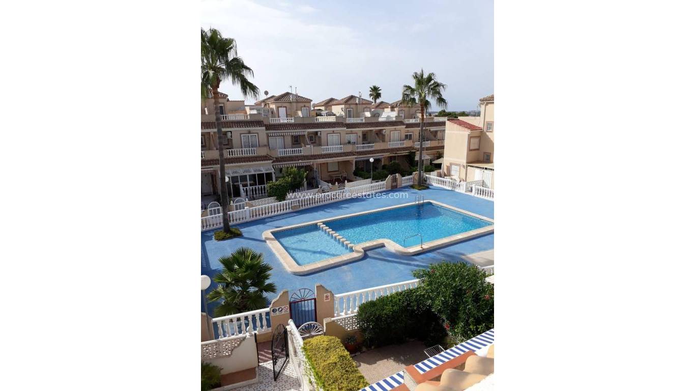 Resale - Apartment - Torrevieja - El Chaparral