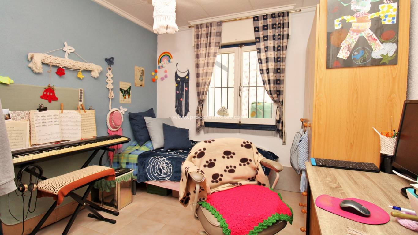 Resale - Apartment - Torrevieja - El Chaparral