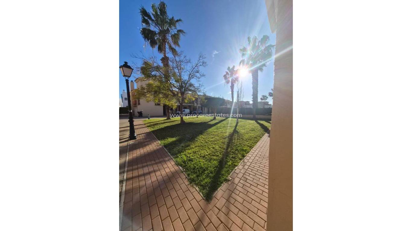 Resale - Apartment - Torrevieja - El Chaparral