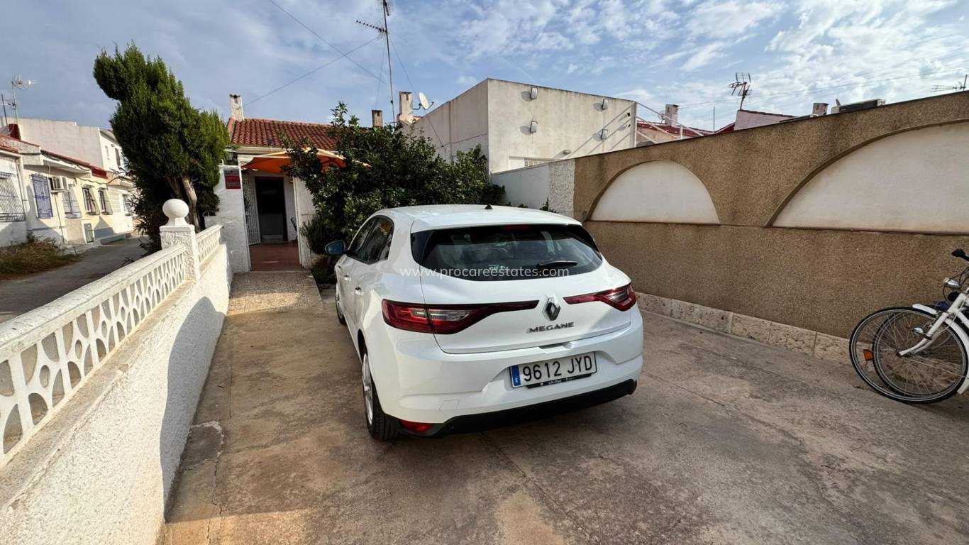 Resale - Apartment - Torrevieja - El Chaparral