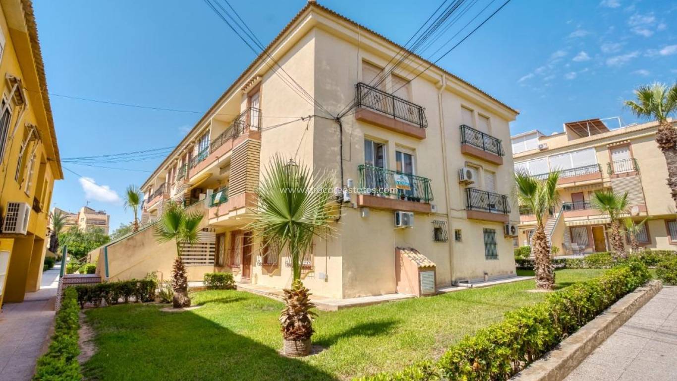 Resale - Apartment - Torrevieja - Eliseos playa