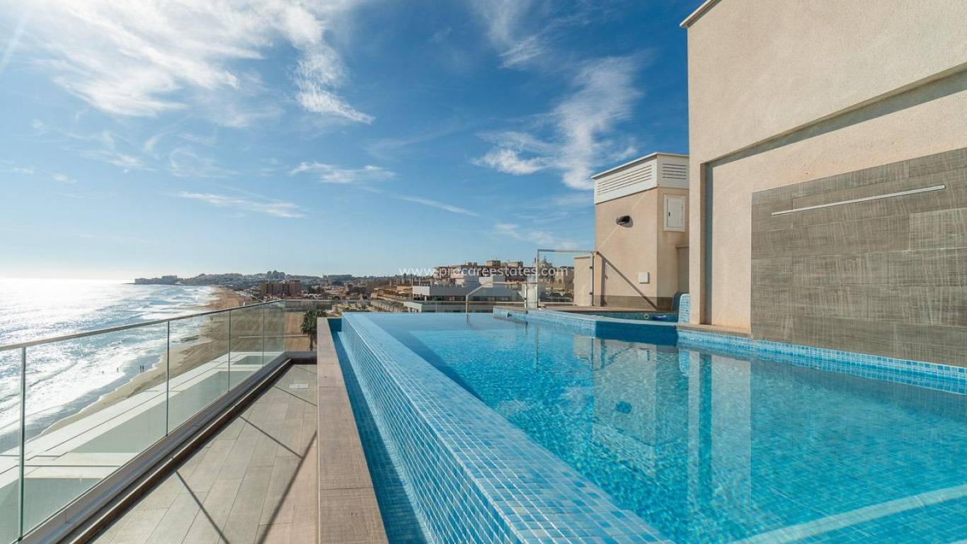 Resale - Apartment - Torrevieja - La Mata