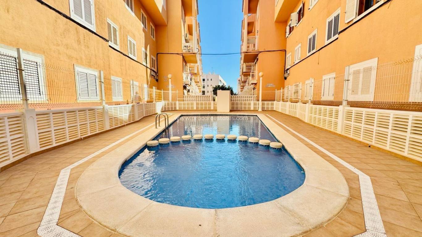 Resale - Apartment - Torrevieja - La Mata