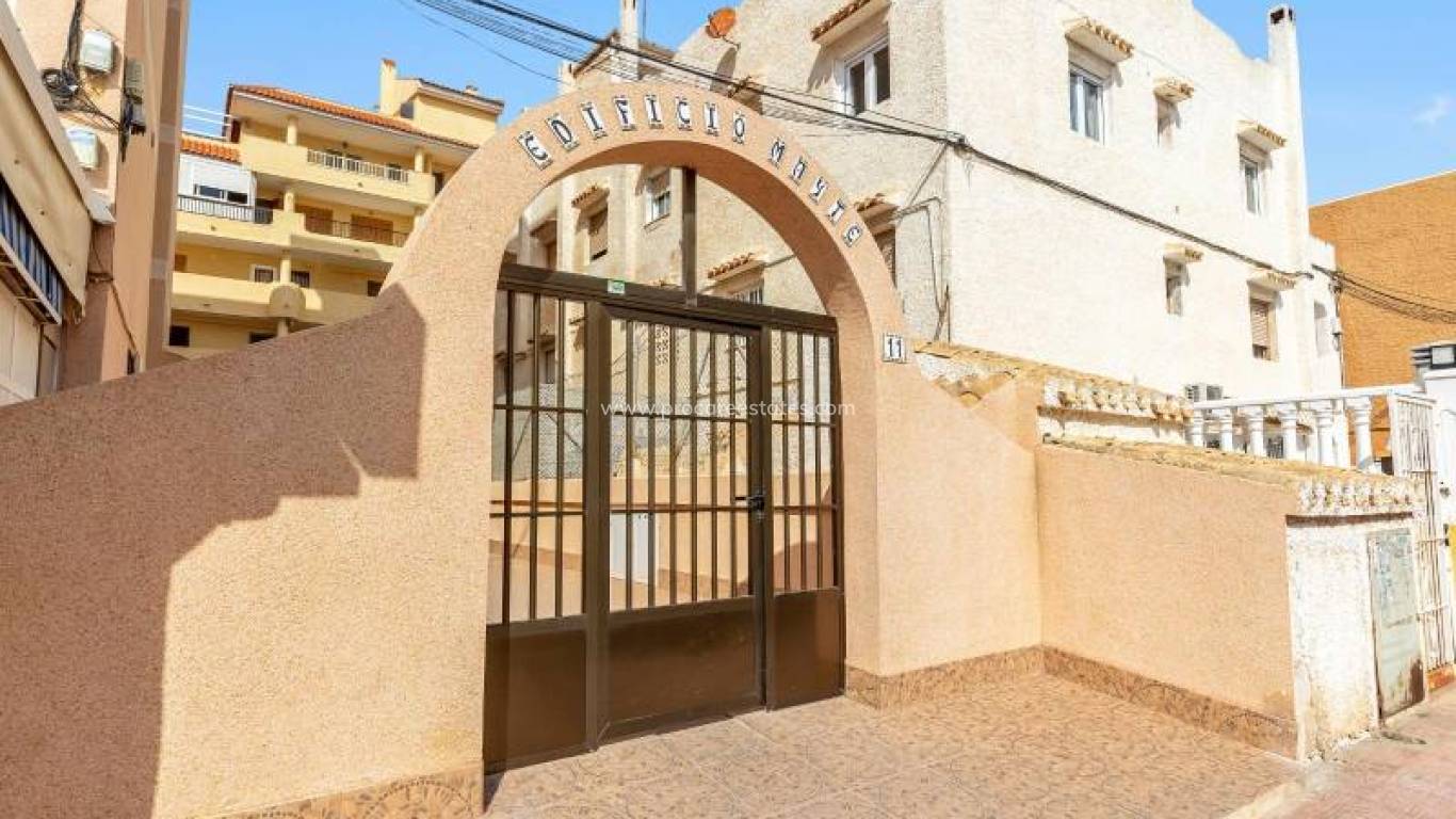 Resale - Apartment - Torrevieja - La Mata