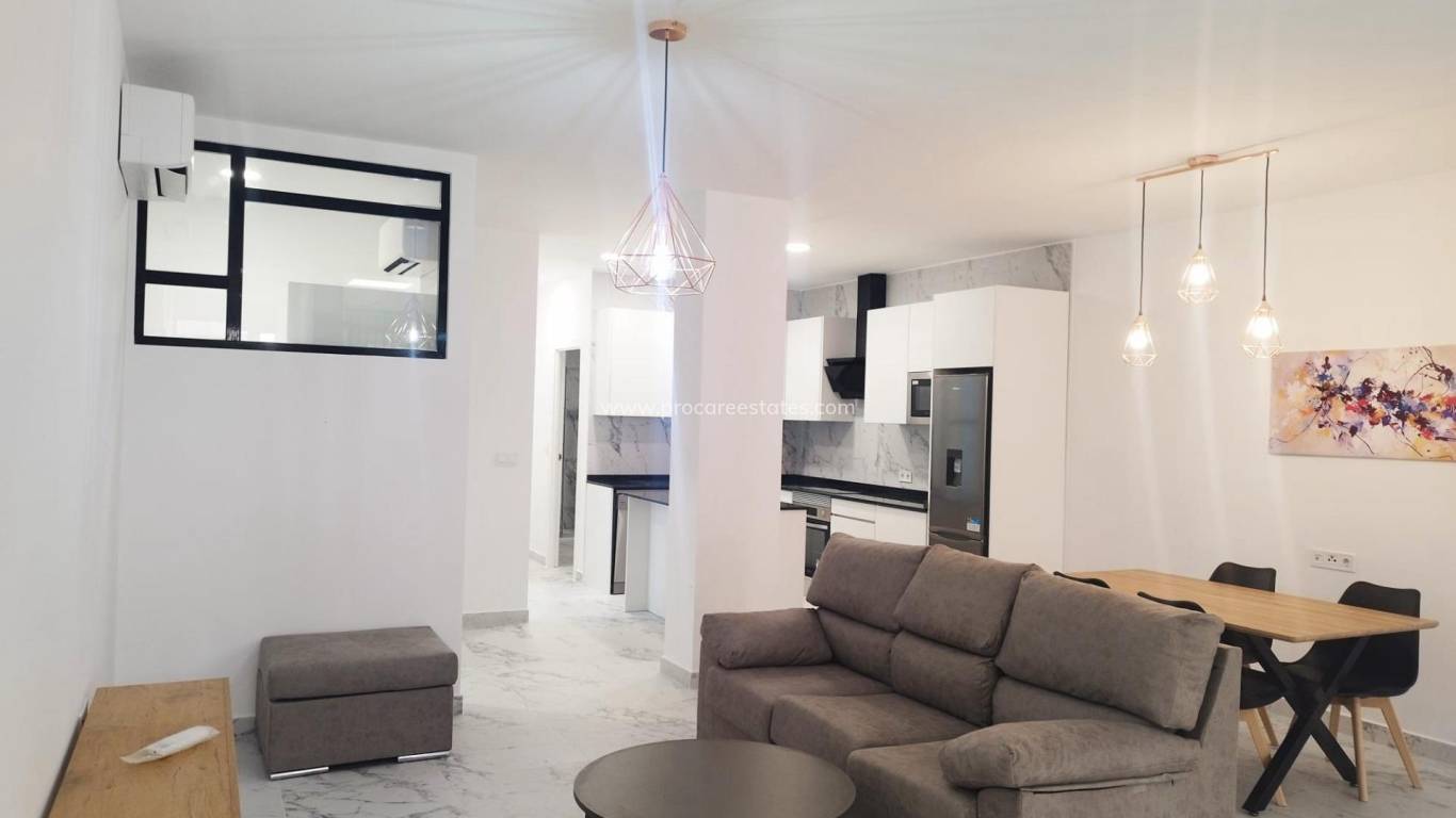 Resale - Apartment - Torrevieja - La Mata