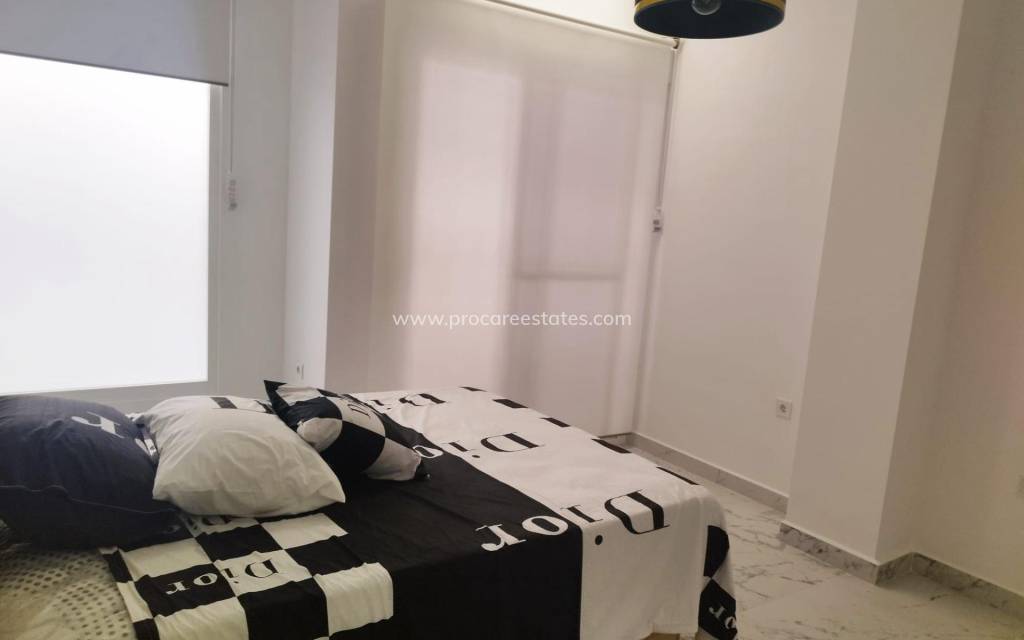 Resale - Apartment - Torrevieja - La Mata