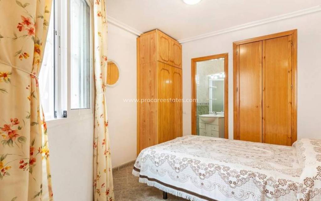 Resale - Apartment - Torrevieja - La Mata