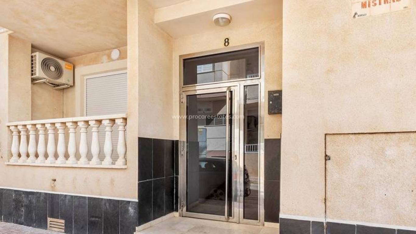 Resale - Apartment - Torrevieja - La Mata