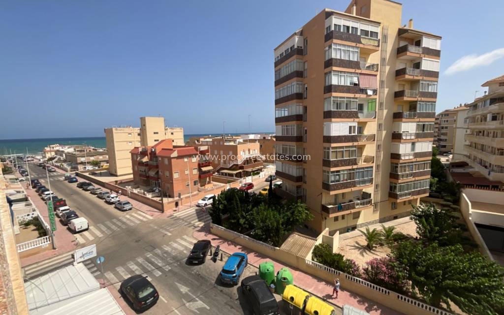 Resale - Apartment - Torrevieja - La Mata