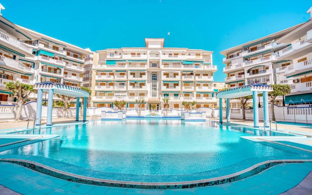 Resale - Apartment - Torrevieja - La Mata