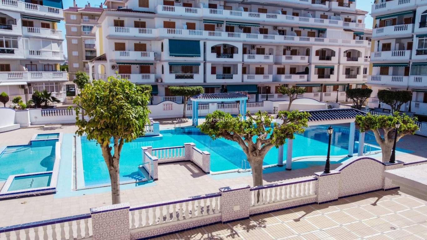 Resale - Apartment - Torrevieja - La Mata