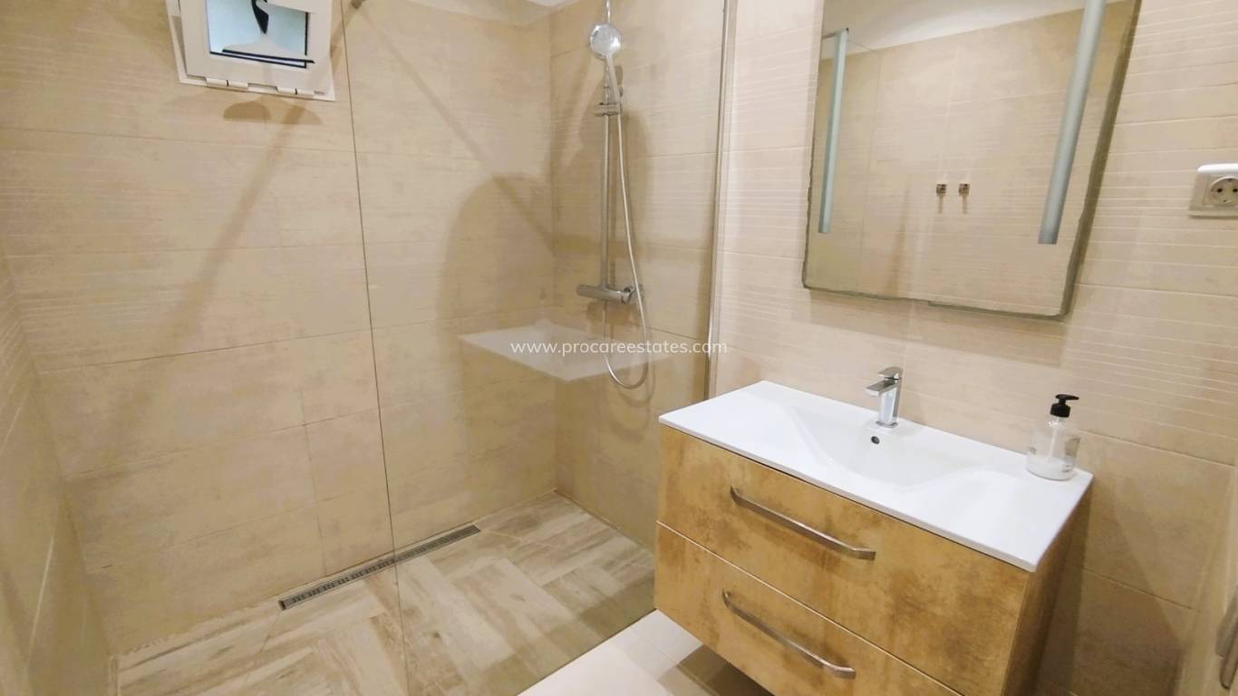 Resale - Apartment - Torrevieja - La Mata