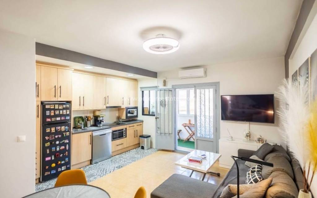 Resale - Apartment - Torrevieja - La Mata
