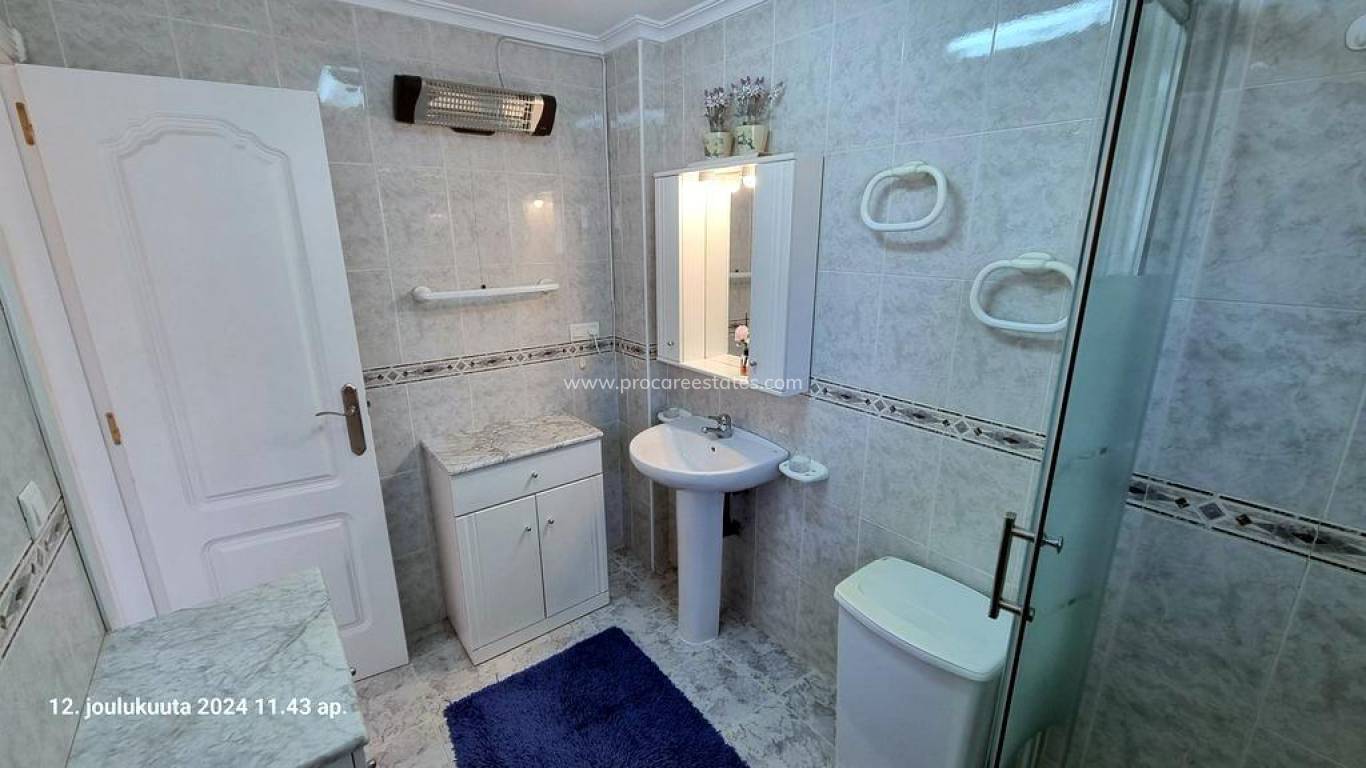 Resale - Apartment - Torrevieja - La Mata