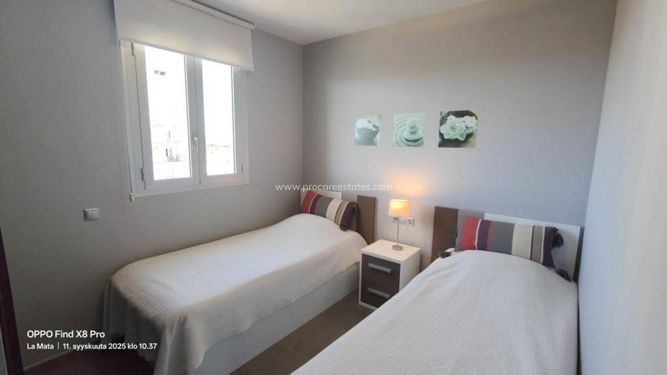 Resale - Apartment - Torrevieja - La Mata