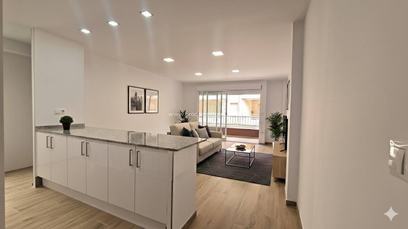 Resale - Apartment - Torrevieja - La Mata