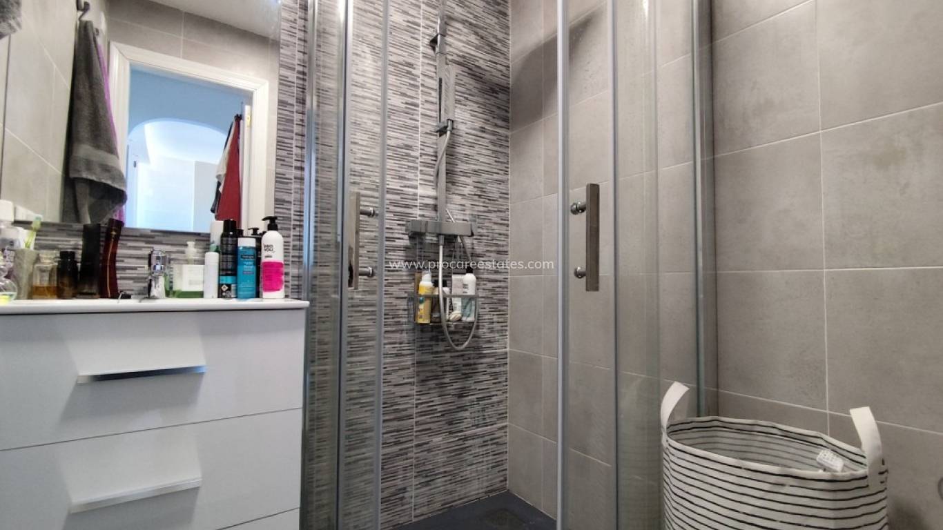 Resale - Apartment - Torrevieja - La Mata