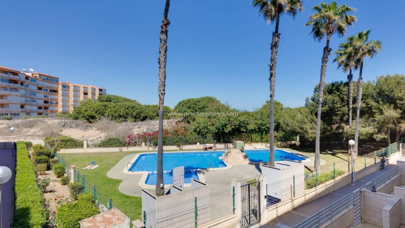 Resale - Apartment - Torrevieja - La Mata