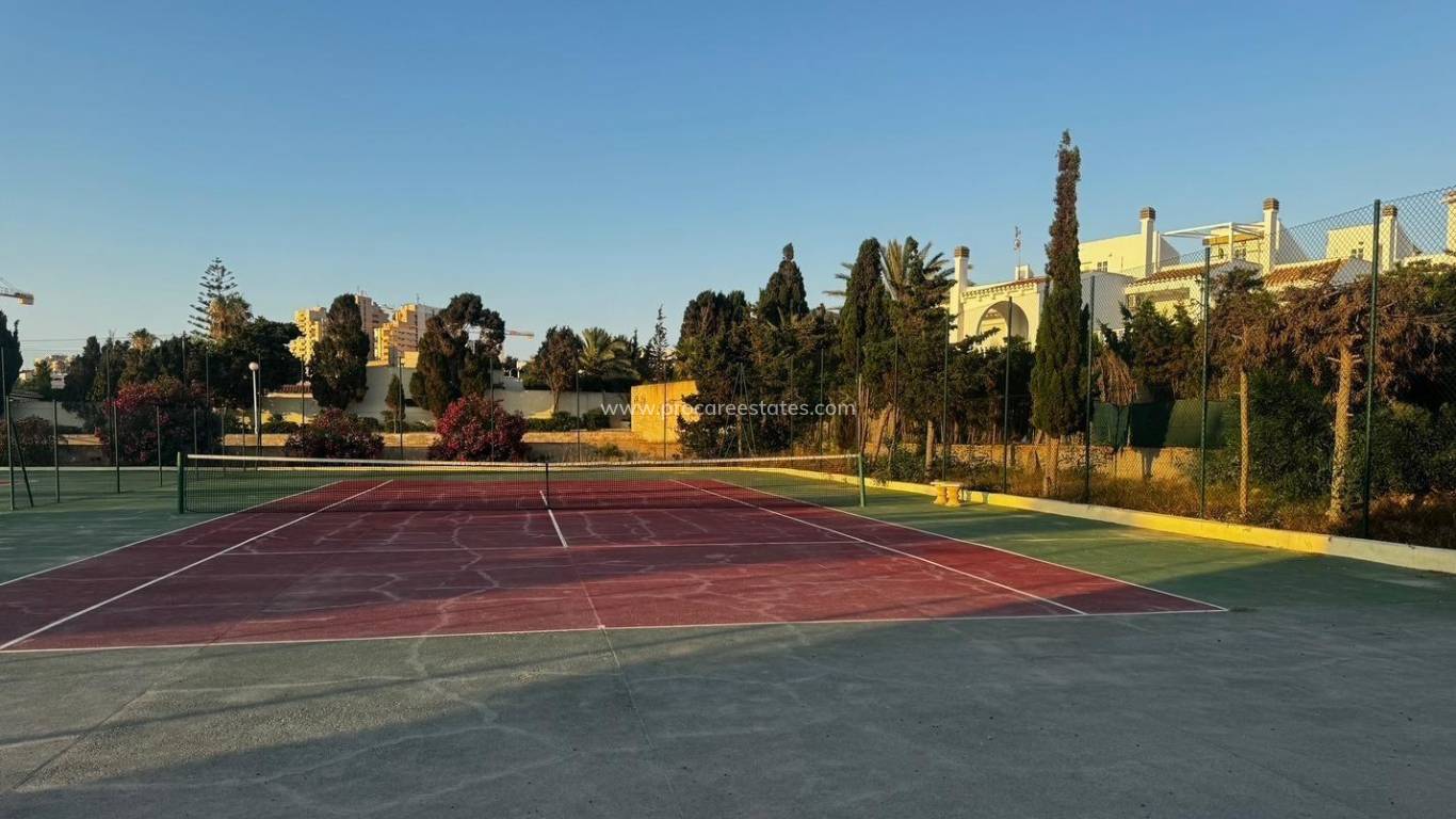 Resale - Apartment - Torrevieja - La Mata