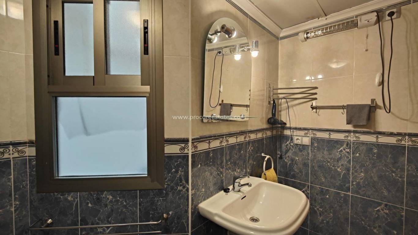 Resale - Apartment - Torrevieja - La Mata