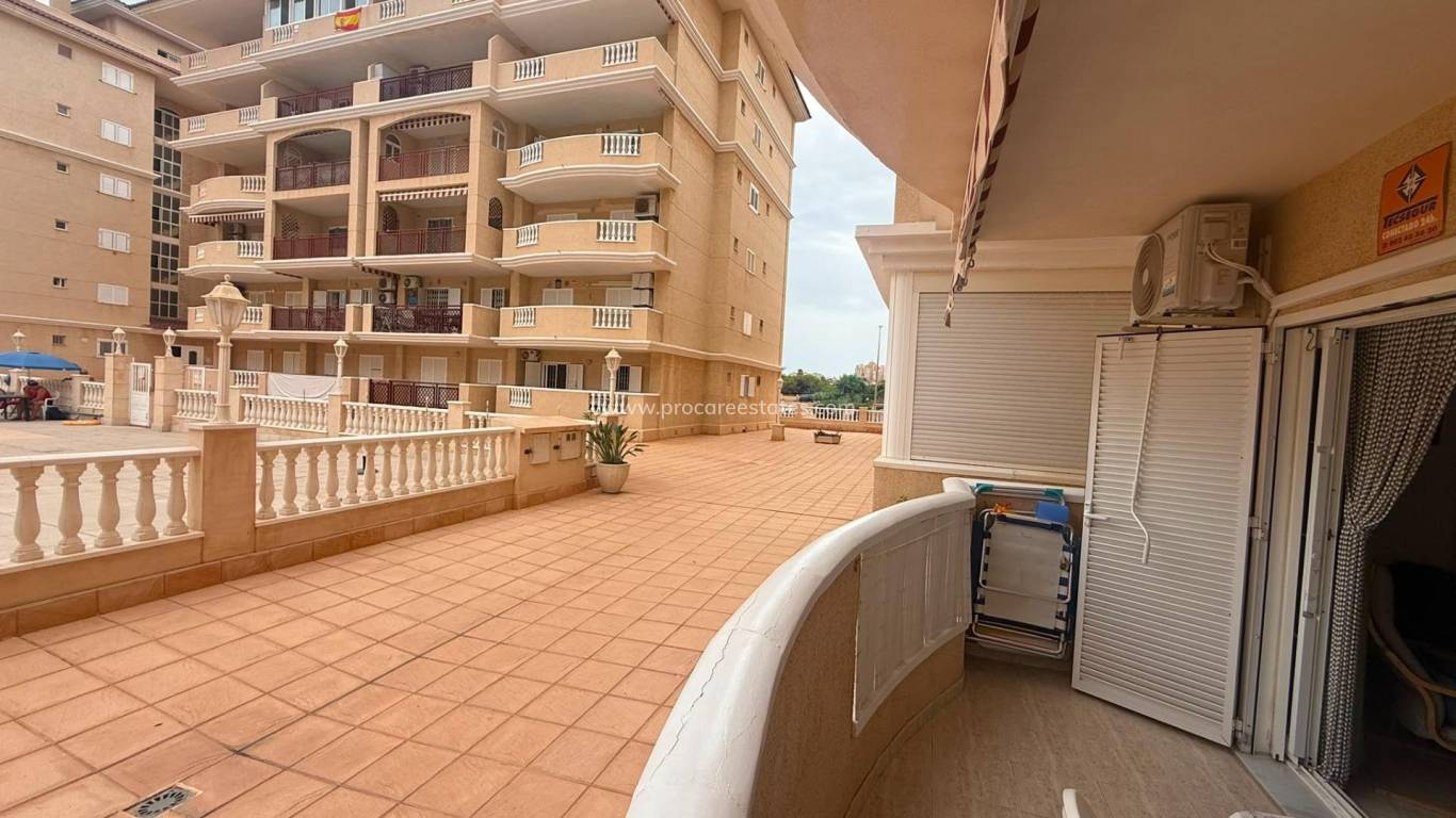 Resale - Apartment - Torrevieja - La Mata