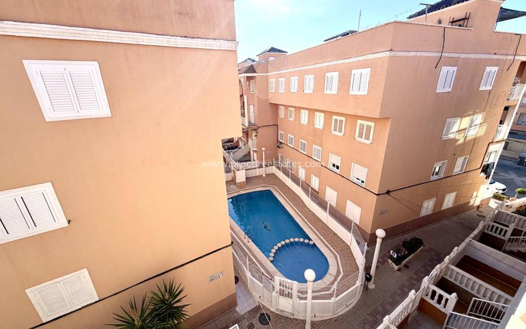 Resale - Apartment - Torrevieja - La Mata