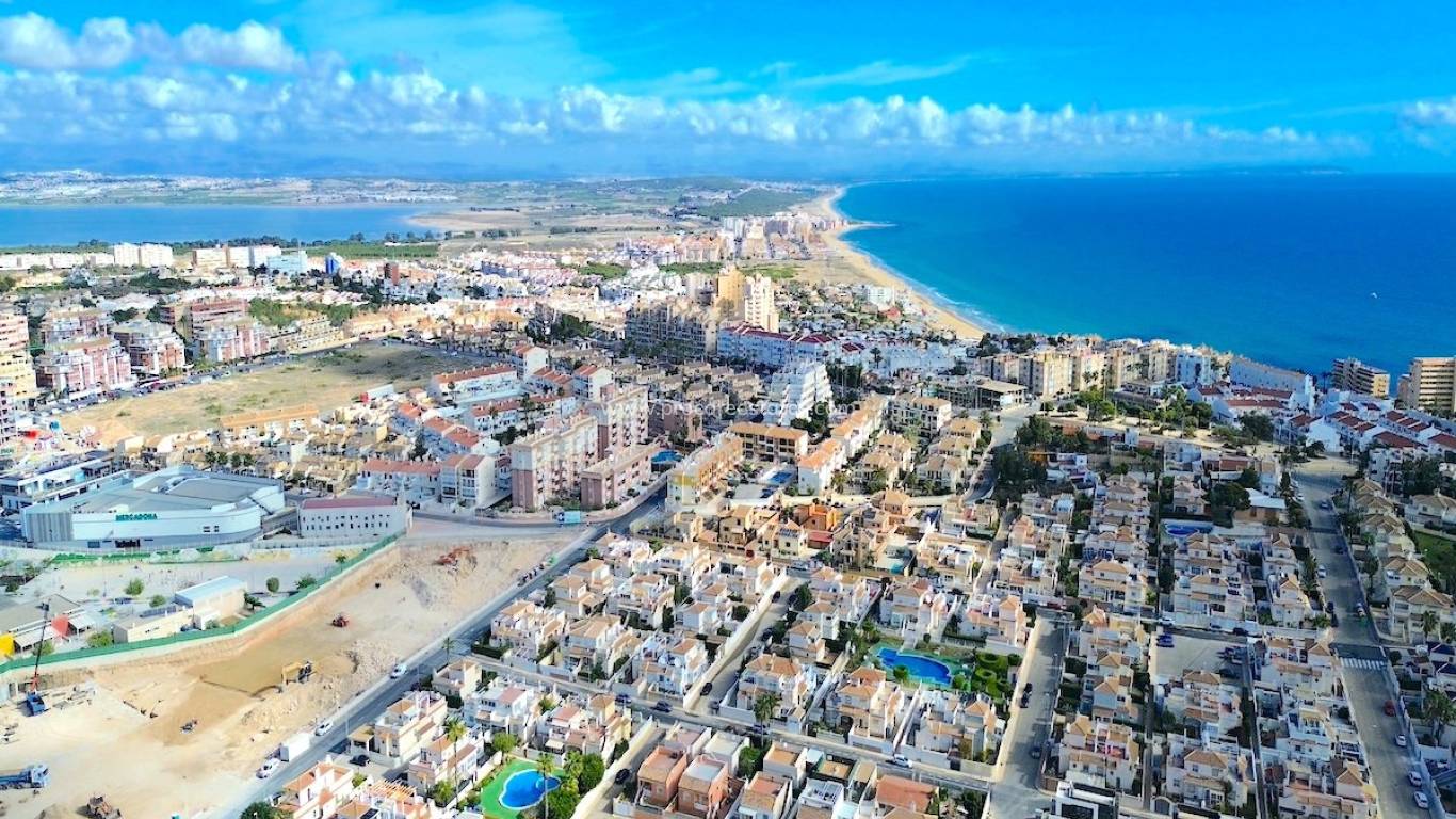 Resale - Apartment - Torrevieja - La Mata