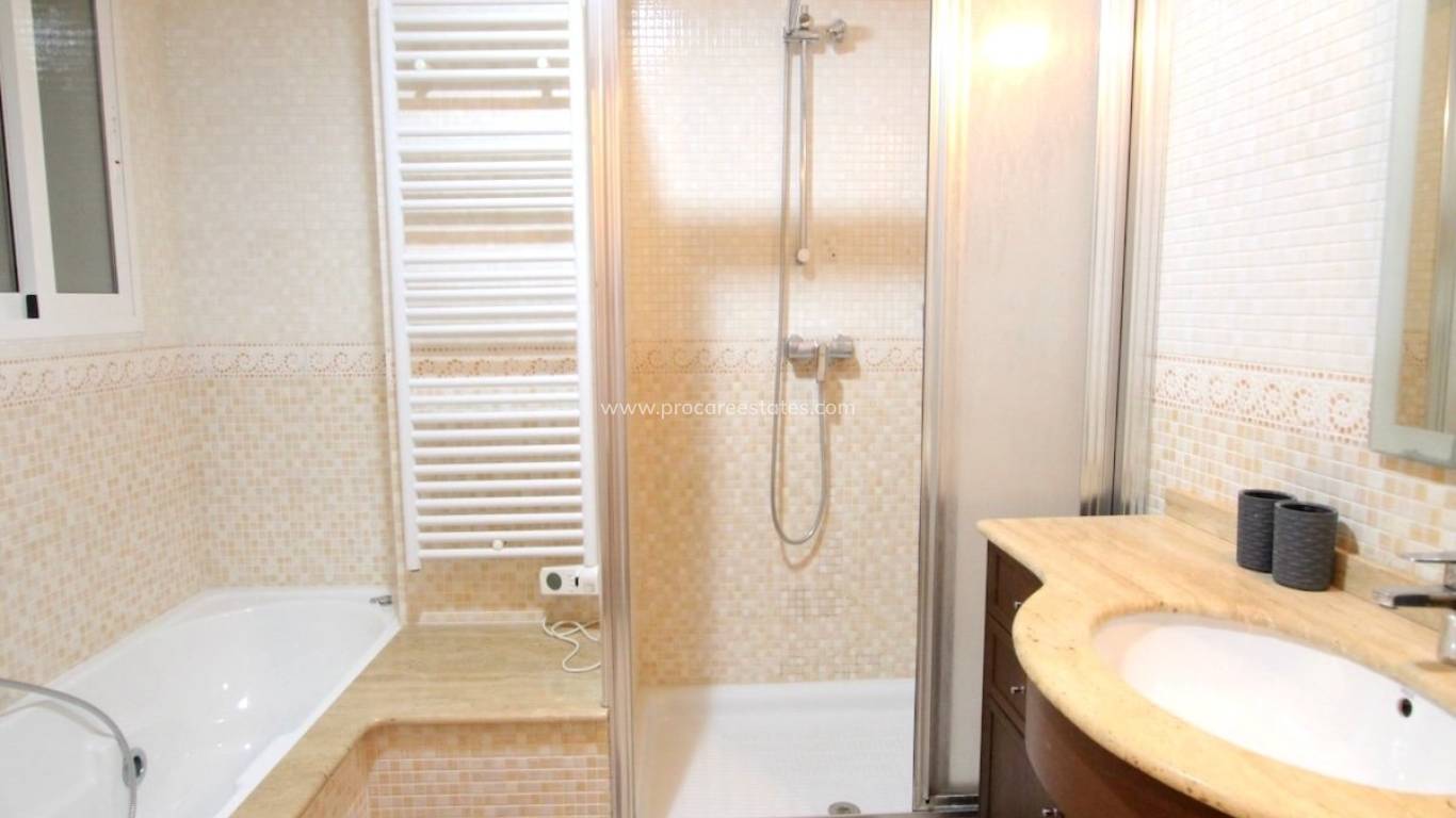 Resale - Apartment - Torrevieja - La Mata