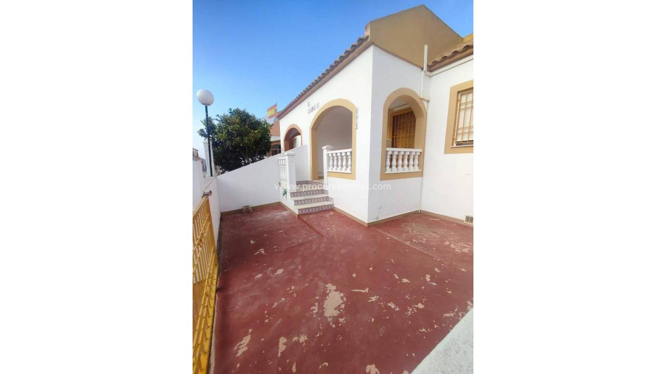 Resale - Apartment - Torrevieja - La Siesta - El Salado - Torreta