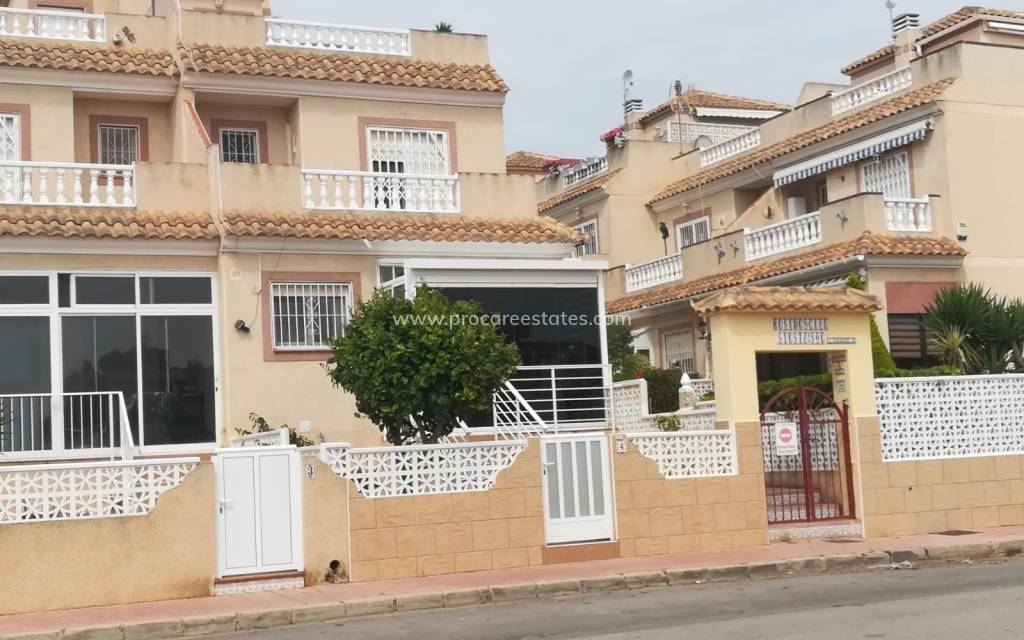 Resale - Apartment - Torrevieja - La Siesta - El Salado - Torreta