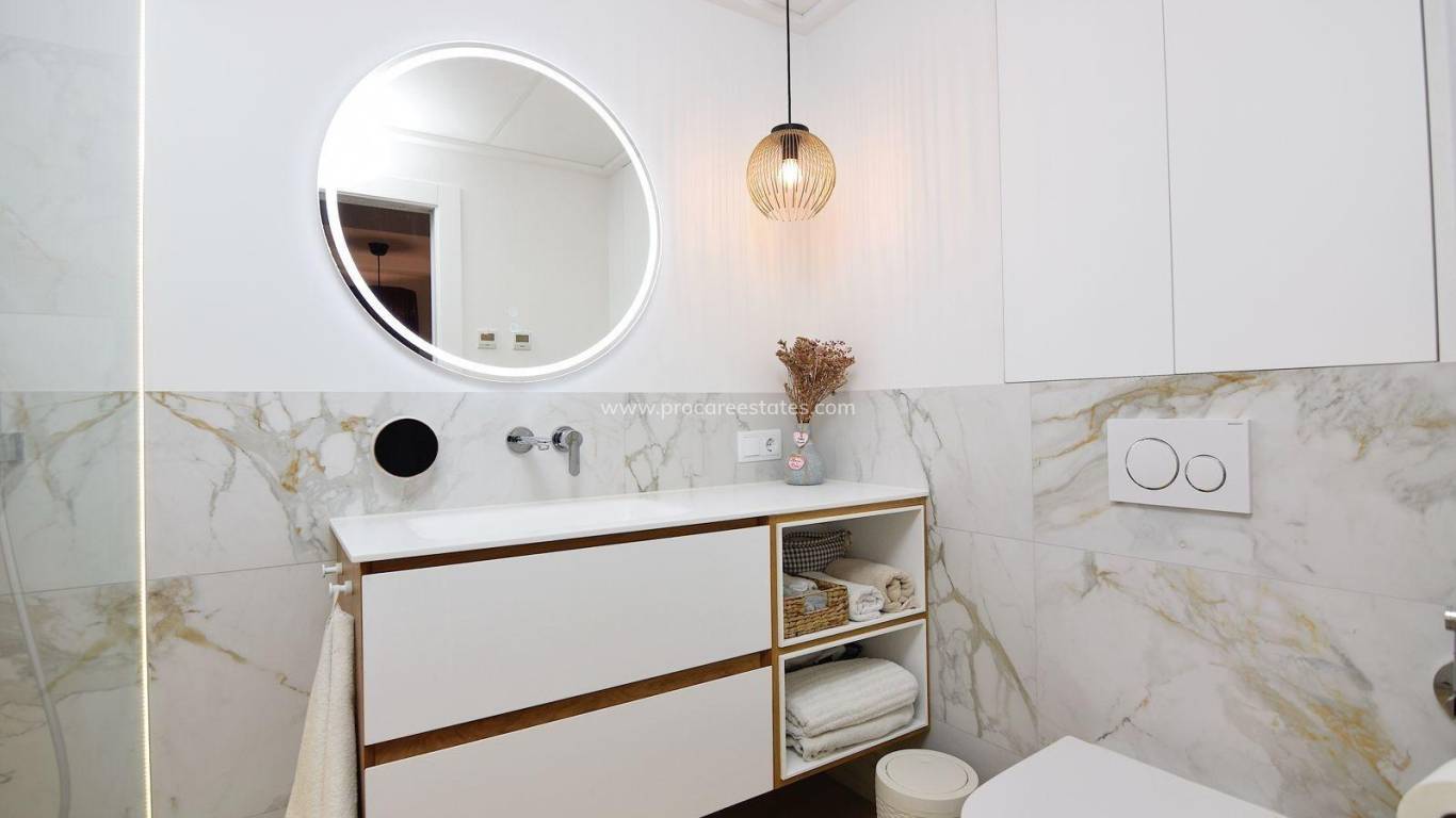 Resale - Apartment - Torrevieja - La Siesta - El Salado - Torreta