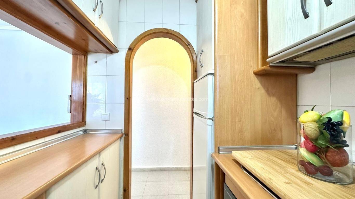 Resale - Apartment - Torrevieja - La Siesta - El Salado - Torreta