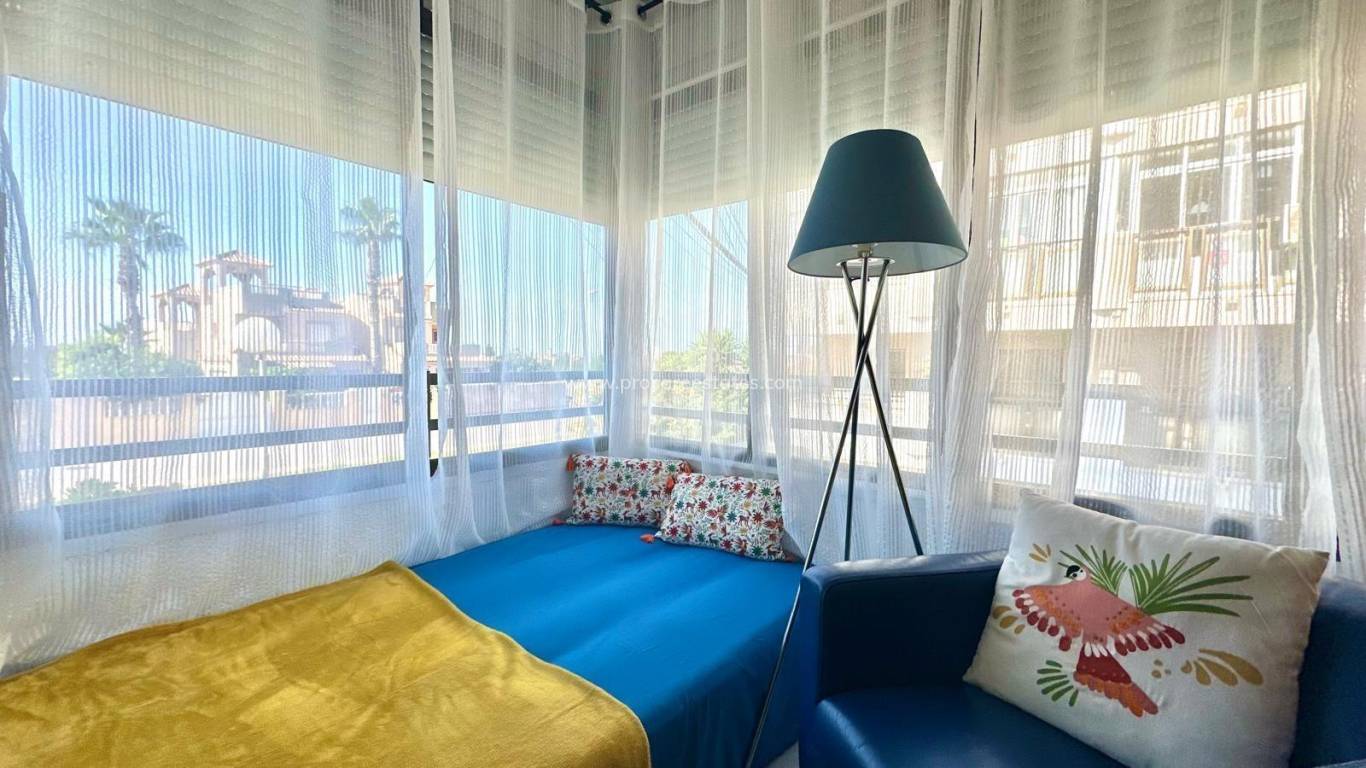 Resale - Apartment - Torrevieja - La Siesta - El Salado - Torreta