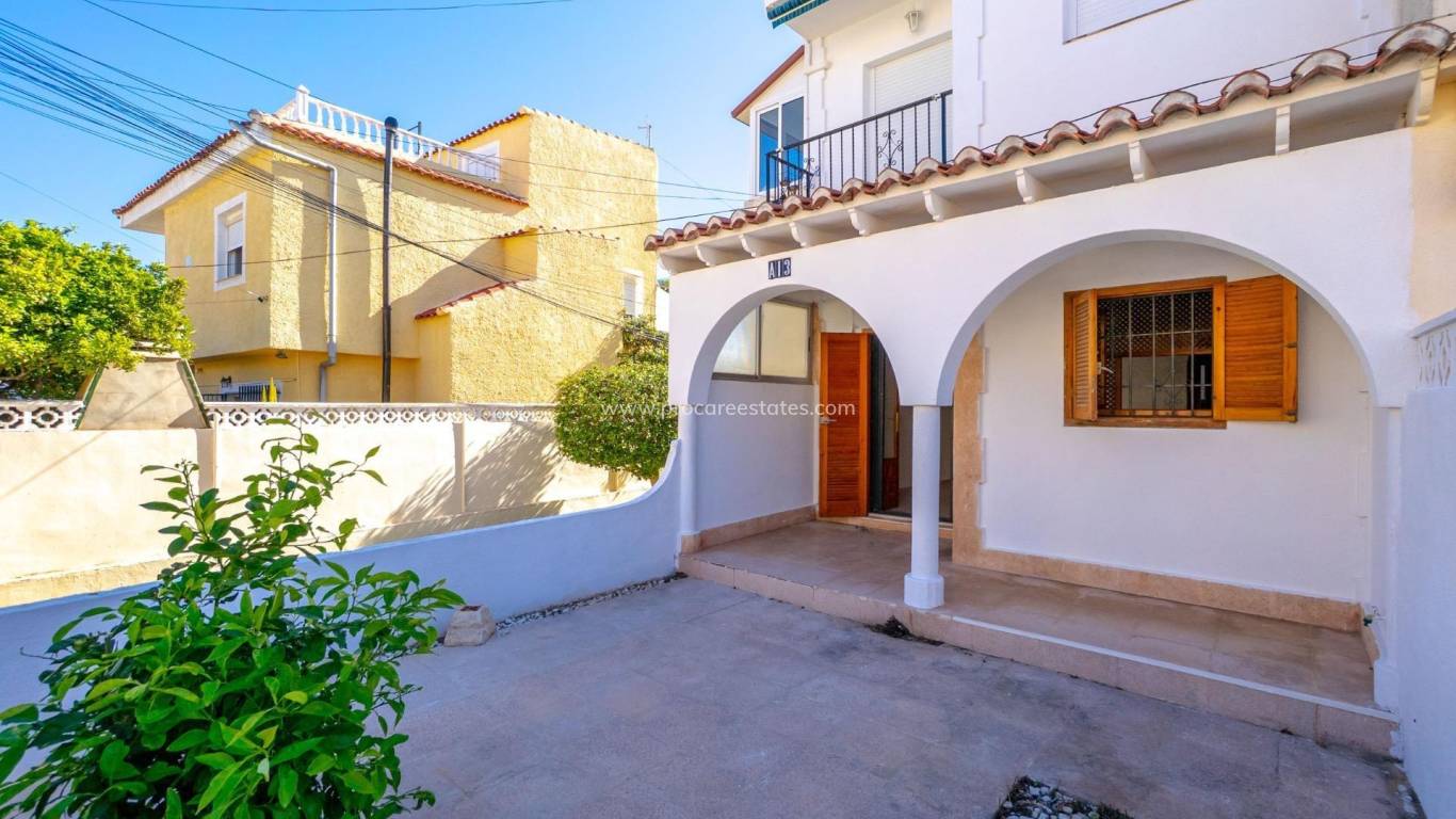 Resale - Apartment - Torrevieja - La Siesta - El Salado - Torreta