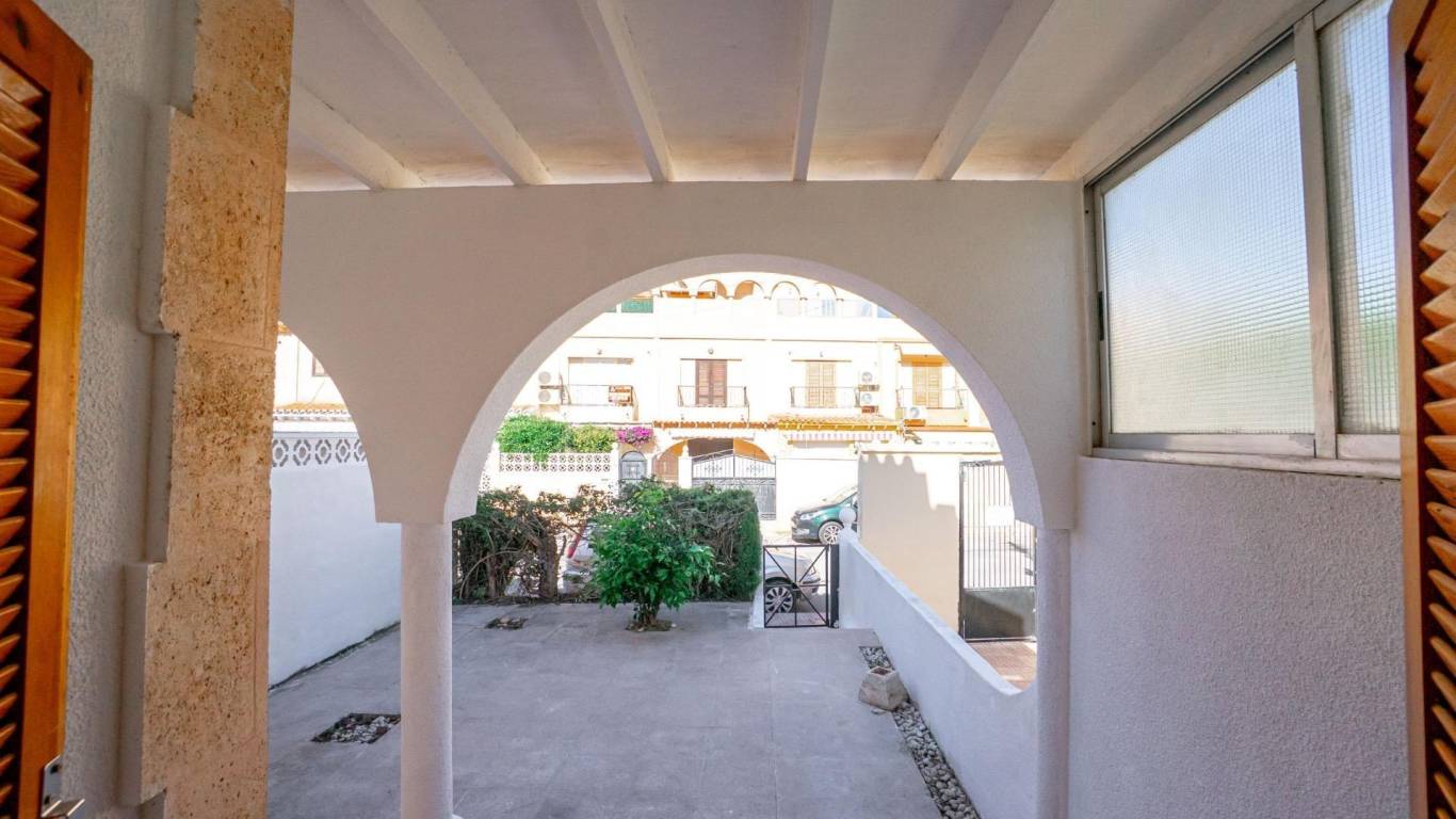 Resale - Apartment - Torrevieja - La Siesta - El Salado - Torreta