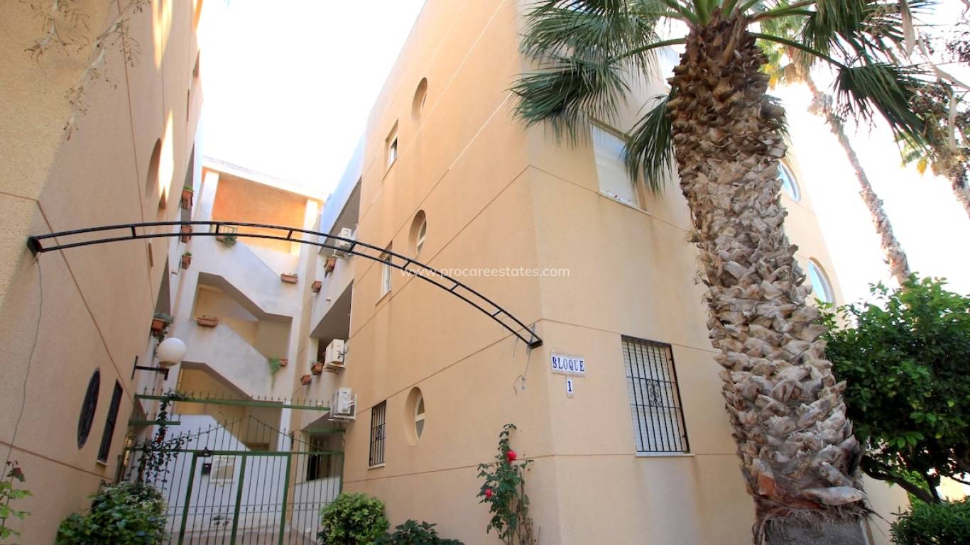 Resale - Apartment - Torrevieja - La Siesta - San Luis