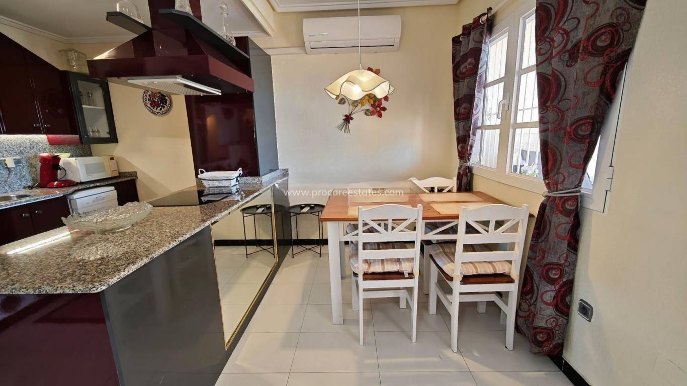 Resale - Apartment - Torrevieja - La Siesta - San Luis