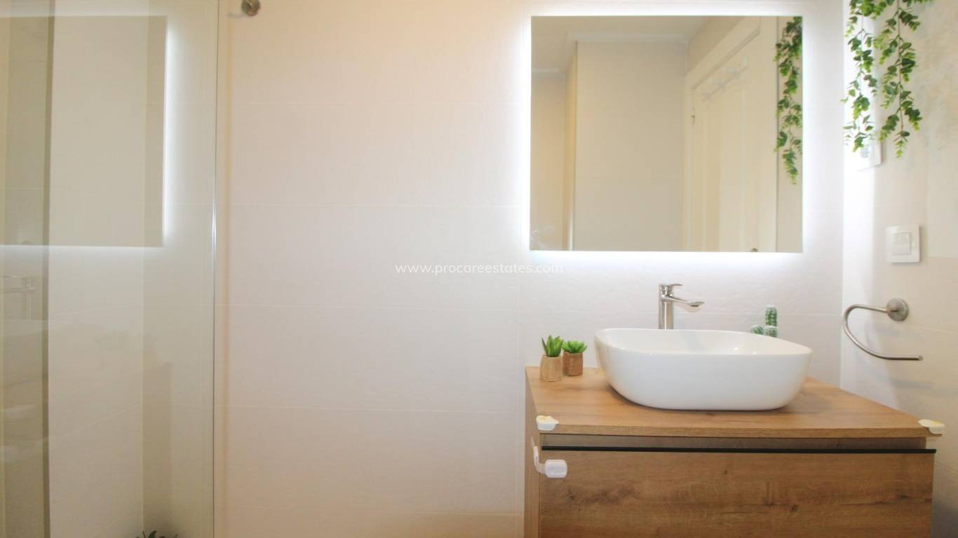 Resale - Apartment - Torrevieja - La Veleta - Mar Azul