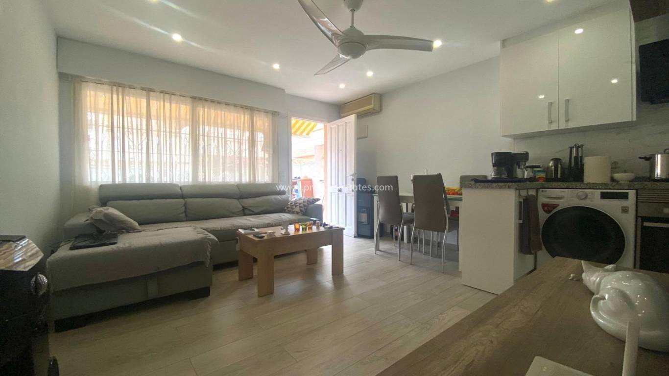 Resale - Apartment - Torrevieja - Los Altos