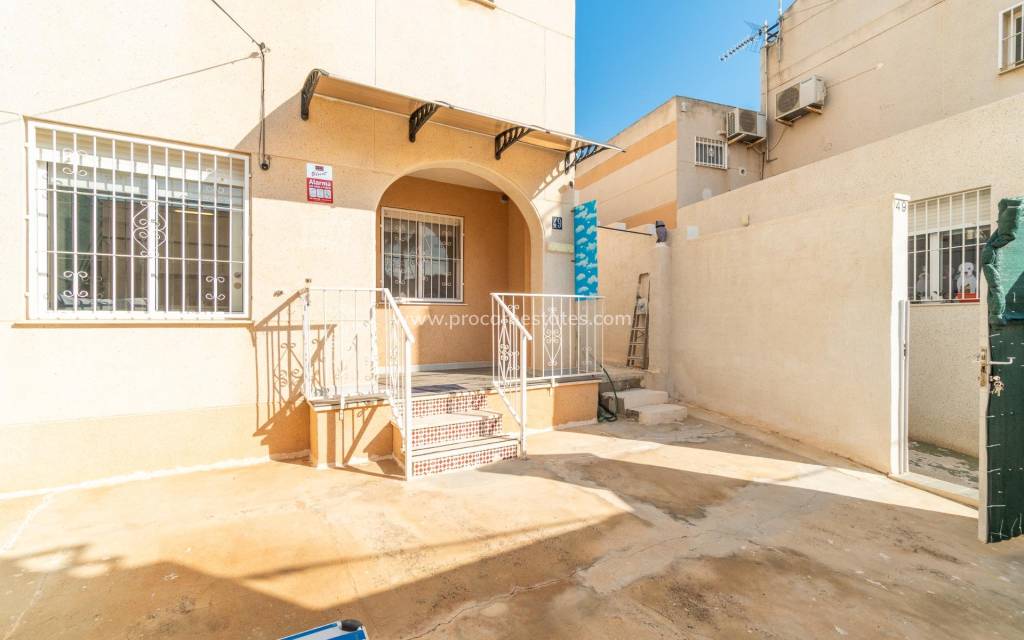 Resale - Apartment - Torrevieja - Los Balcones