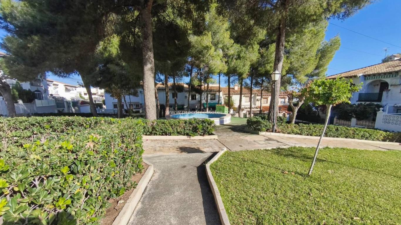 Resale - Apartment - Torrevieja - Los Balcones