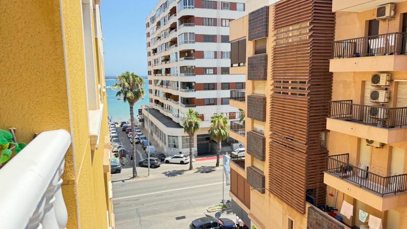 Resale - Apartment - Torrevieja - Los Europeos
