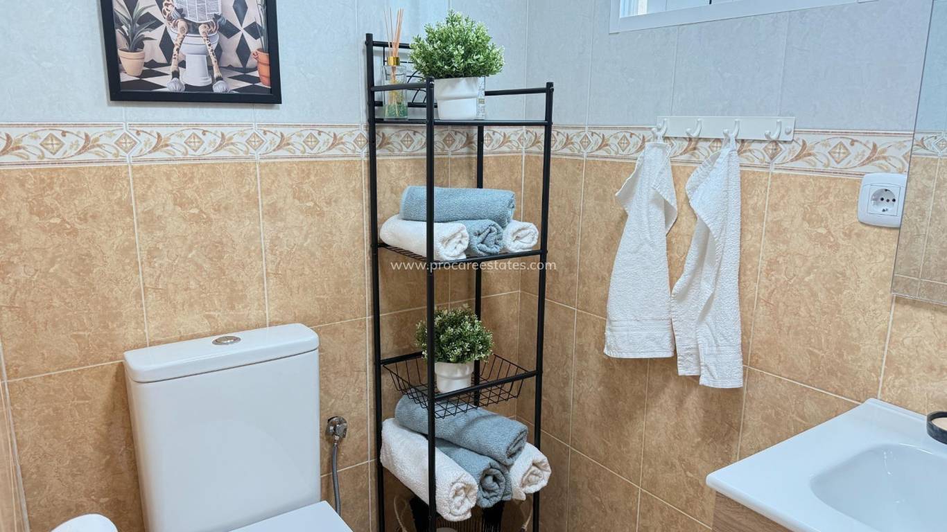 Resale - Apartment - Torrevieja - Los Europeos