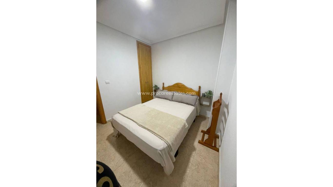 Resale - Apartment - Torrevieja - Los Europeos
