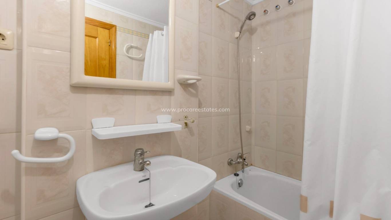 Resale - Apartment - Torrevieja - Los Europeos