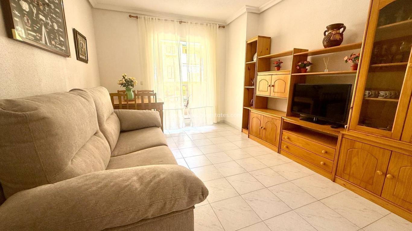 Resale - Apartment - Torrevieja - Los Europeos